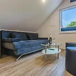 Blue Door - Studio * לאסצה